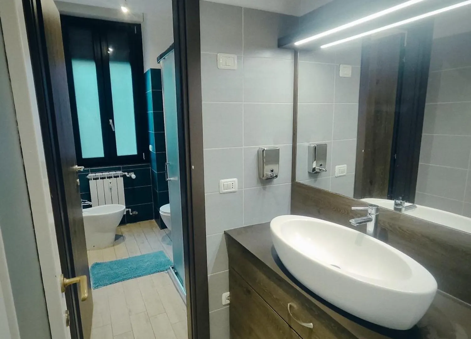 Ostello Cinhouse Milano 0*,