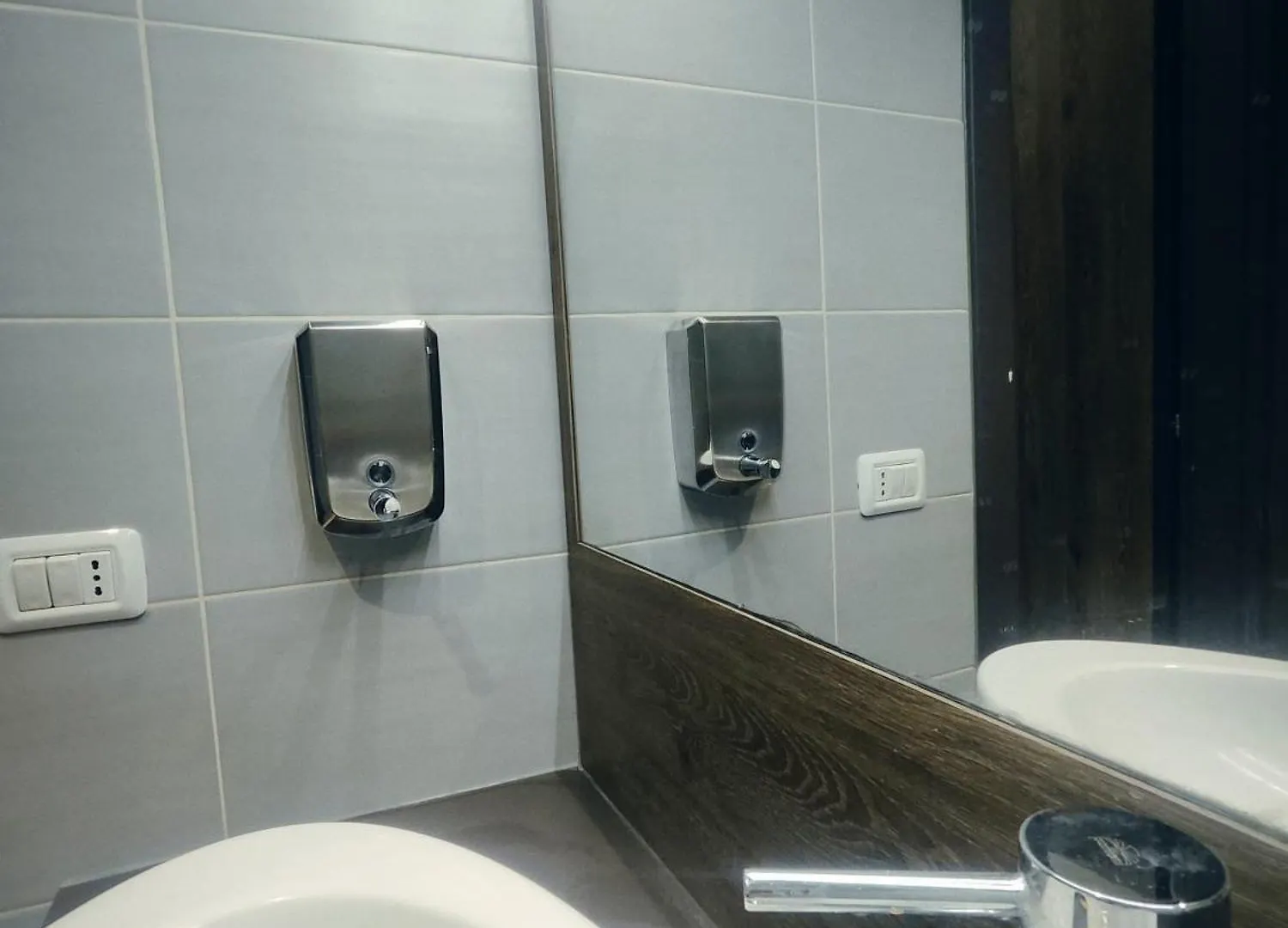 Ostello Cinhouse Milano Italia